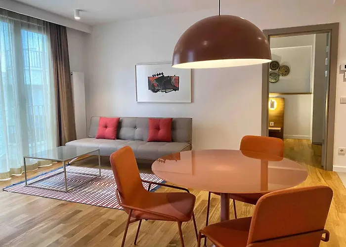 Apartahotel Bflatz 4*